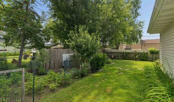 1320 N HARRIMAN St, Appleton, WI 54911