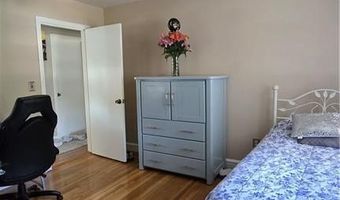 25 Rotary Dr, Johnston, RI 02919