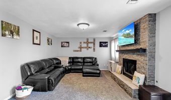 2105 BRIARWOOD Ln, Cheyenne, WY 82009