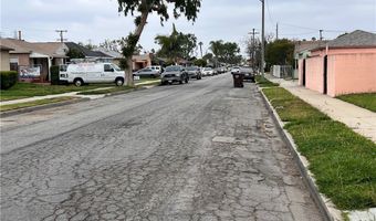 1423 S Poinsettia Ave, Compton, CA 90221