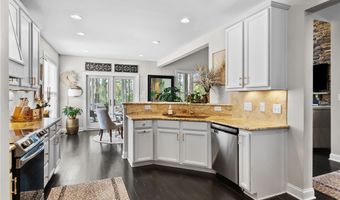 410 Legacy Lakes Way, Aberdeen, NC 28315