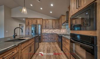 2308 Songbird Ct 18, Cody, WY 82414