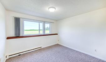 18 NE Schmitz St, Adams, MN 55909