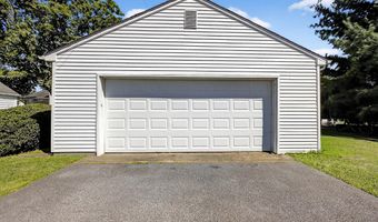 910 MONROE Ter, Dover, DE 19904