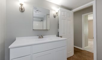 130 Fordson Ave 3, Cranston, RI 02910