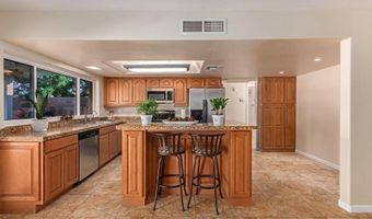 2705 W Summit Pl, Chandler, AZ 85224