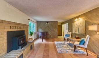 520 Seely Ave, Aromas, CA 95004