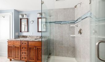130 W Main St, North Kingstown, RI 02852