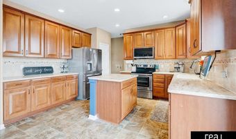 6456 Elm Hurst Dr, Papillion, NE 68157