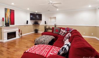 8 Alexander Chapel Dr, Asheville, NC 28804