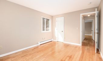 28 Rollingwood Dr 28, Brookfield, CT 06804