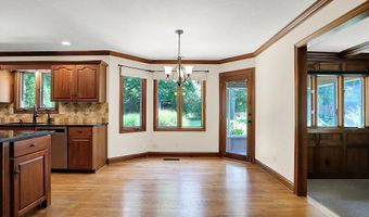 9015 Admirals Pointe Dr, Indianapolis, IN 46236
