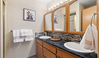 2935 CEDARWOOD Ct, Albany, OR 97322