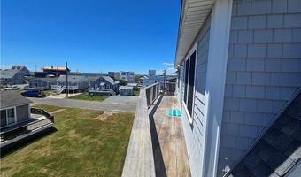 9 Arbeth Rd, Narragansett, RI 02879