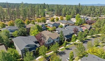 20421 Aberdeen Dr, Bend, OR 97702