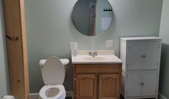 60 Summit St, Baileyville, ME 04694