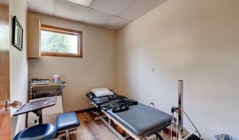 141 Dowd Ave, Canton, CT 06019