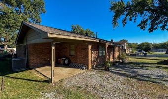 2804 N Pine St, McAlester, OK 74501