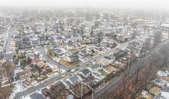 52 Westside Ave, Avenel, NJ 07001