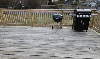 806 E Springfield St, Aurora, MO 65605