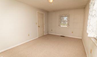 105 S Dubuque St, Albion, IA 50005