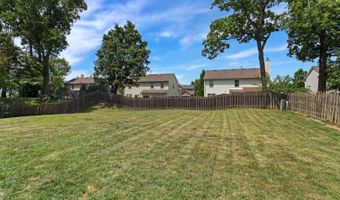 45 Van Dyke Dr, Antioch, IL 60002