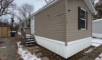 328 W. 53rd St 18, Anderson, IN 46013