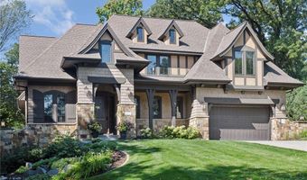 132 Interlachen Rd, Hopkins, MN 55343