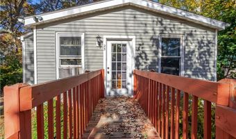 25 Mohawk St, Coventry, RI 02816