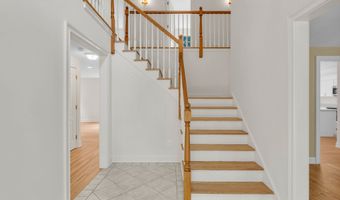 6 Kristen Way, Clinton, CT 06413