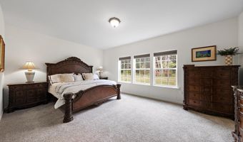 21 Aurora Cir, Barnegat, NJ 08005