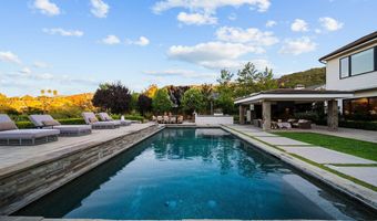 2116 Shadow Creek Dr, Agoura Hills, CA 91301