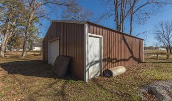 228 S MAPLE, Adamsville, TN 38310