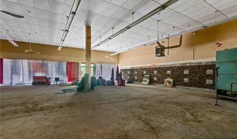 102 Trinity St, Abbeville, SC 29620