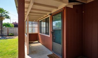 630 COLONIAL Dr, Springfield, OR 97477