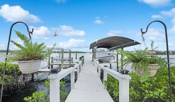 6605 SEABIRD Way, Apollo Beach, FL 33572