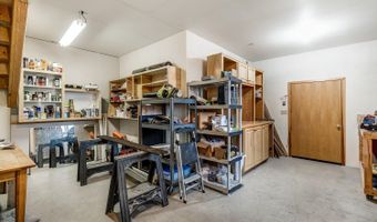 18070 Cascade Estates Dr, Bend, OR 97703