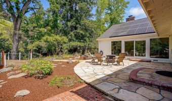 24 Ray Ct, Alamo, CA 94507