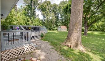 6607 Wenzel Rd, Alton, IL 62002