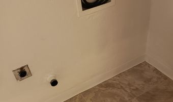 1729 Paisano St NE Apt 4, Albuquerque, NM 87112