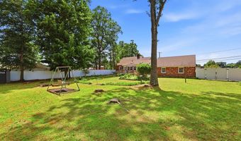 115 Poplar St, Agawam, MA 01030