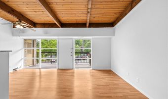 4961 AMERICANA Dr 208, Annandale, VA 22003