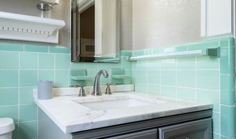 316 Fair St, Baxley, GA 31513