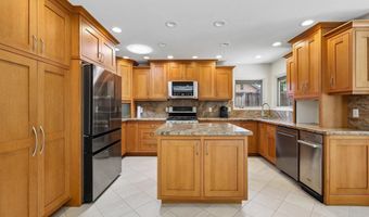 3816 Zoe St, San Diego, CA 92117