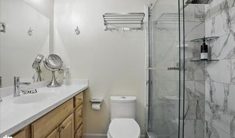 9112 Lakehurst Dr, Anchorage, AK 99502