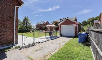 8 Lawrence St, Cumberland, RI 02864