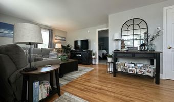 37 Mill Stream Ln, Arundel, ME 04046