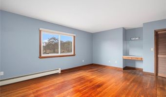 141 Peckham Rd, Little Compton, RI 02837