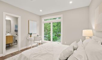 5709 5TH St S, Arlington, VA 22204