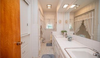 3867 Timber Ln, Austintown, OH 44511